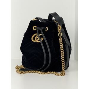 Gucci GG Marmont Bucket Bag Matelasse Black Velvet